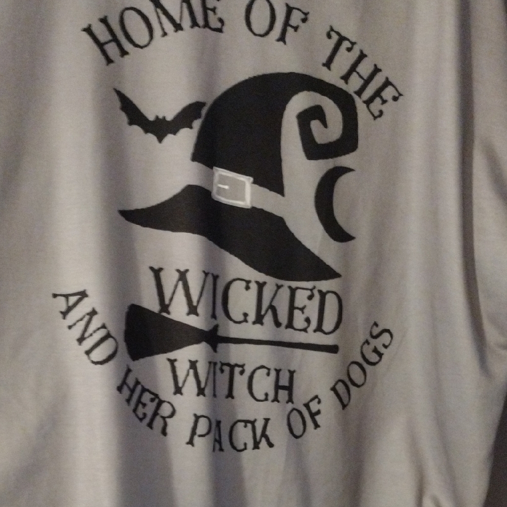 Women's Graphic Halloween Sweatshirt - Picture 3 of 6